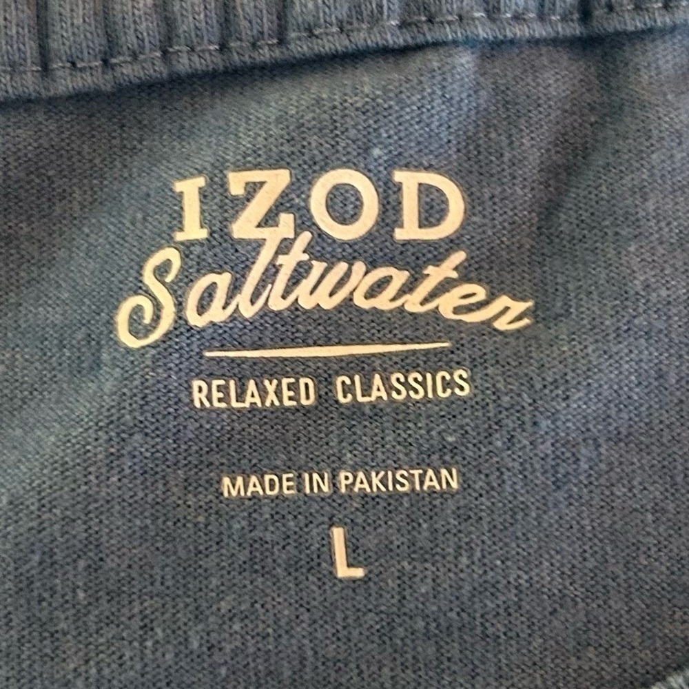 Izod Saltwater Men’s Graphic Tee - Picture 3 of 3